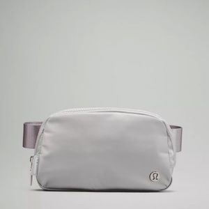 NWT LULULEMON EVERYWHERE BELT BAG